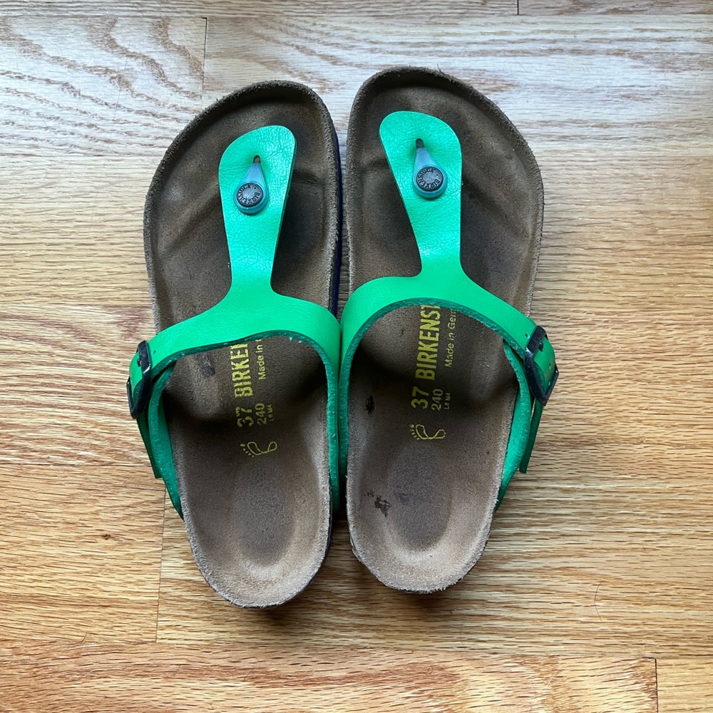 Green Birkenstock Sandals - women’s 6